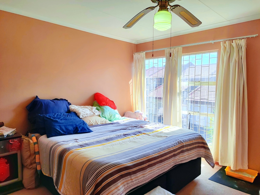 3 Bedroom Property for Sale in Flamwood North West